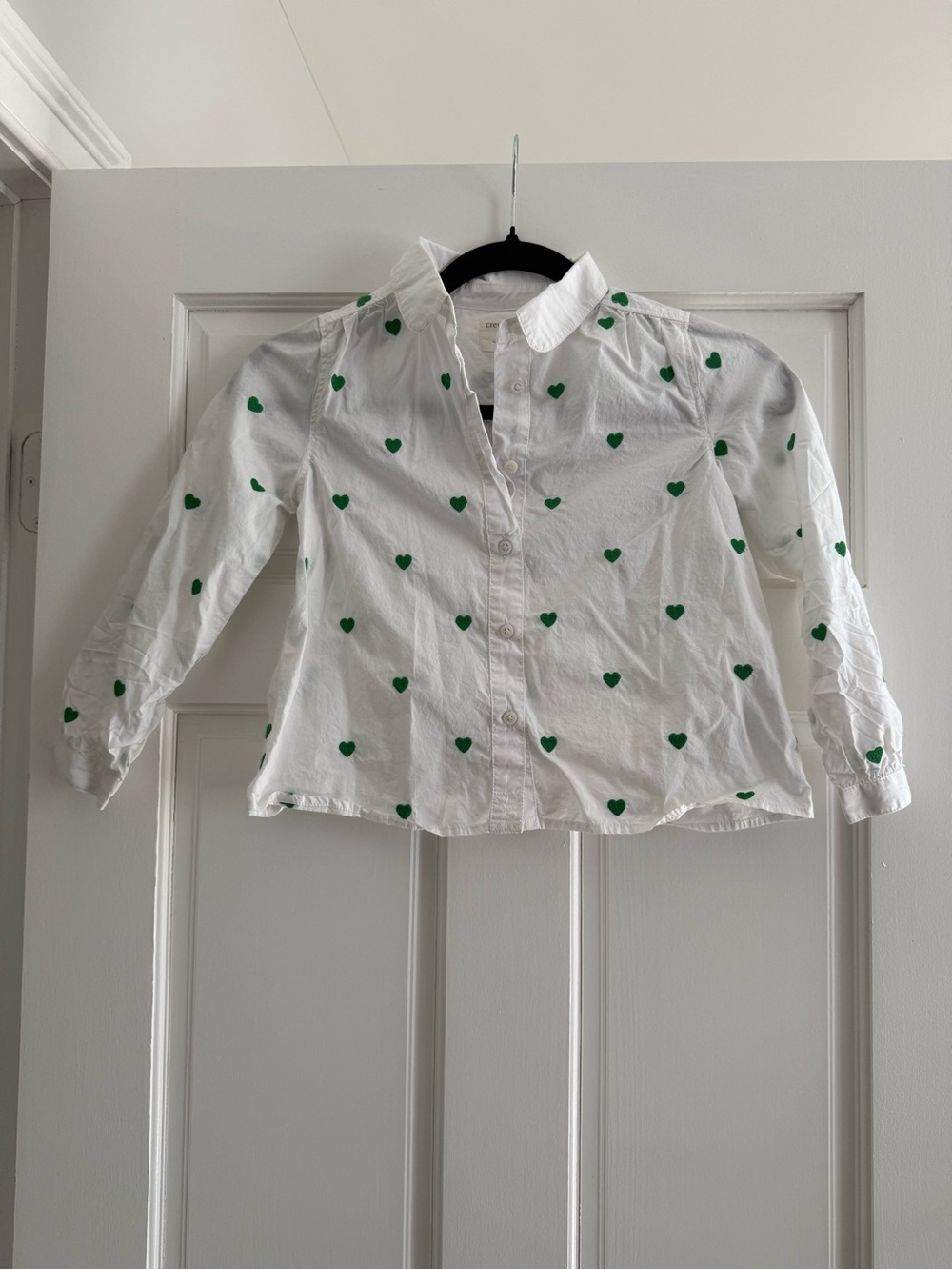 Crewcuts White Button-Down Shirt with Embroidered Green Hearts Size 6/7